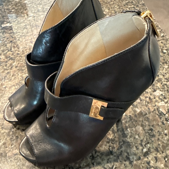 Michael Kors  black 100% leather open toes high heels shoes - Picture 2 of 6